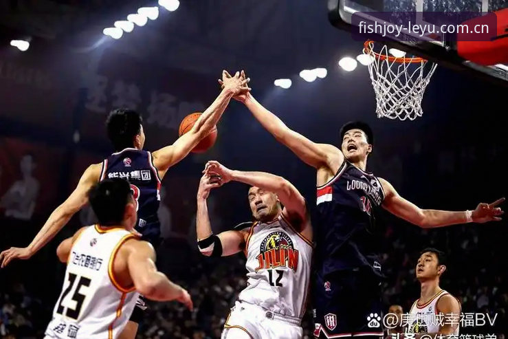 乐鱼全站用户 上海男篮G4晋级战深度观赛指南:从战术博弈到替补轮换,看懂CBA季后赛的关键密码